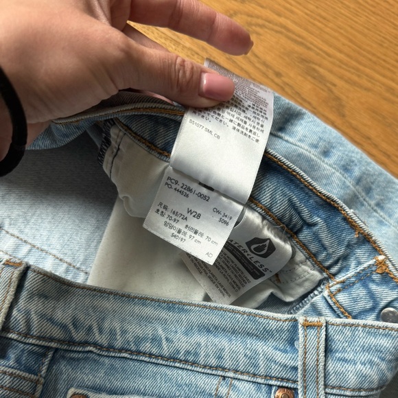 Levi’s Wedgie Icon High Rise Taper Leg Denim Jean - Size 28 - Light Wash - Picture 8 of 10